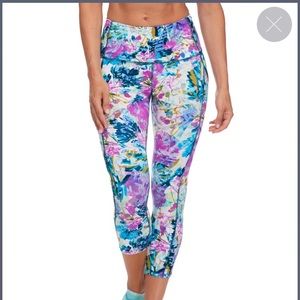 Body Glove Active Performance Capri Leggings